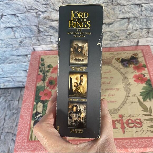 The Lord Of The Rings The Motion Picture Trilogy Wide Screen DVD Set of Three - Picture 2 of 8